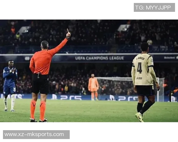 巴萨全队力挺阿劳霍尽管在对切尔西比赛中被罚下